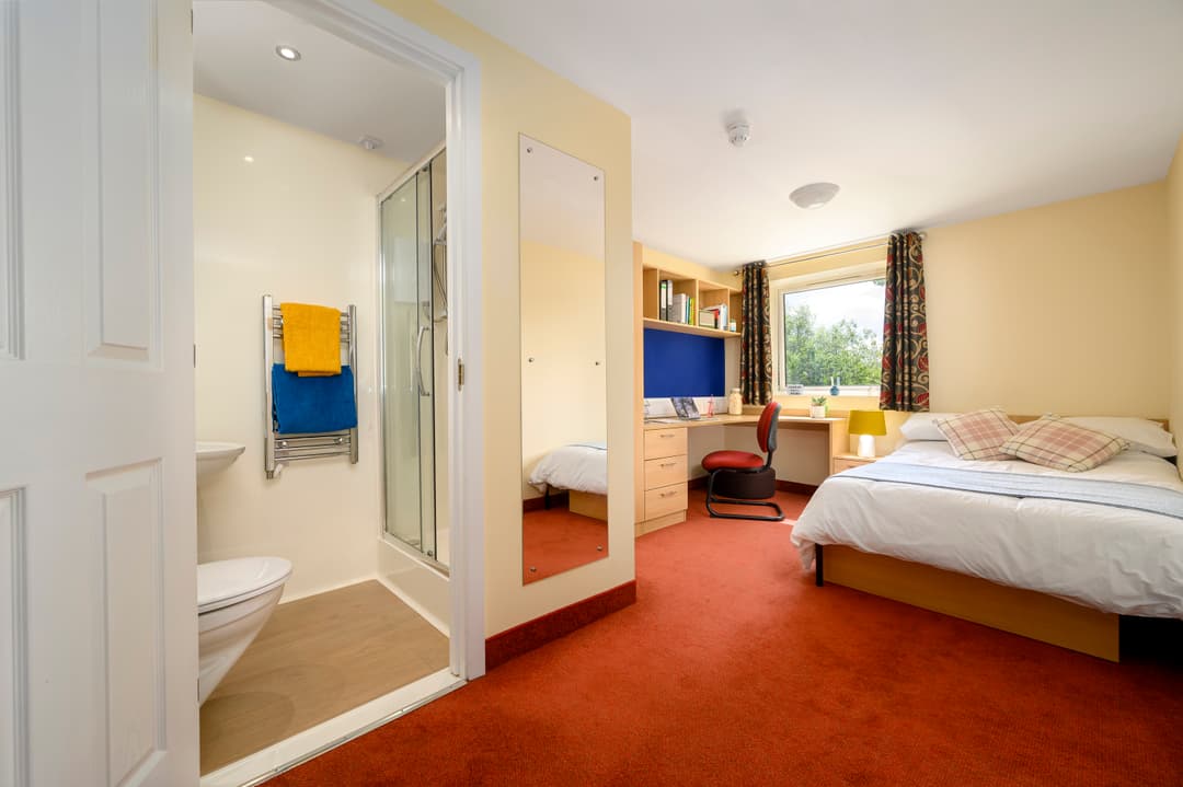 8 Bed Deluxe gallery image 5